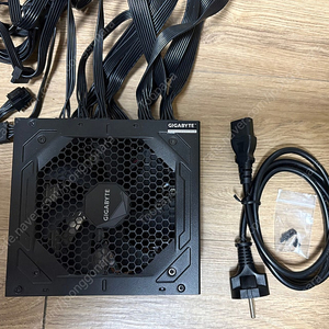 기가바이트 UD750GM 풀모듈러 750w 파워 판매