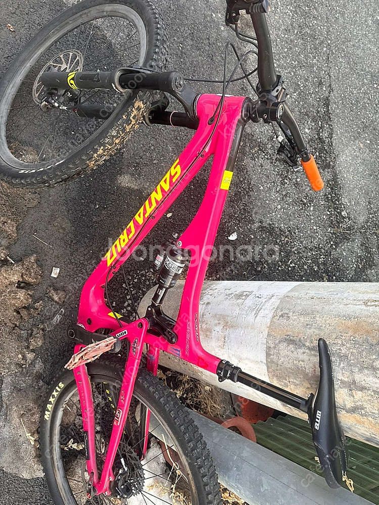 산타크루즈 MTB 자전거 브론슨 CC 기함급 싸게 판매...--0