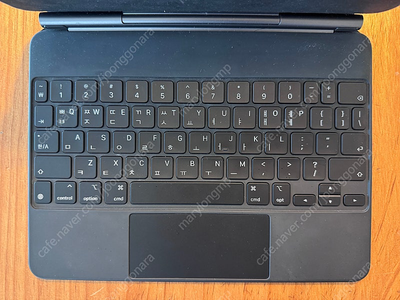 [판매] 매직키보드 11인치 애플 정품 한글판--2