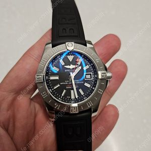 브라이틀링 어벤져2 GMT 43mm 판매합니다.
