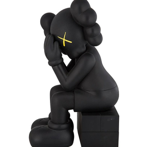 KAWS Passing Through 카우스 패싱스루 컴패니언 피규어 블랙 / 패씽스루