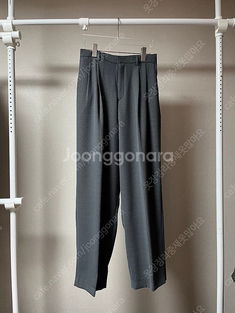남자 세미와이드 슬랙스 허리 반밴딩 그레이--0