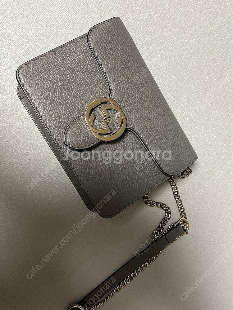 (정품) 구찌 인터로킹 체인 숄더백 그레이--1