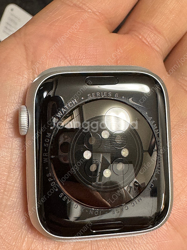 애플워치6 44mm GPS 나이키 판매합니다.--2