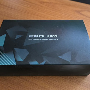 FIIO KA17 ES9069Q 듀얼 DAC/AMP 꼬다리덱 판매합니다.