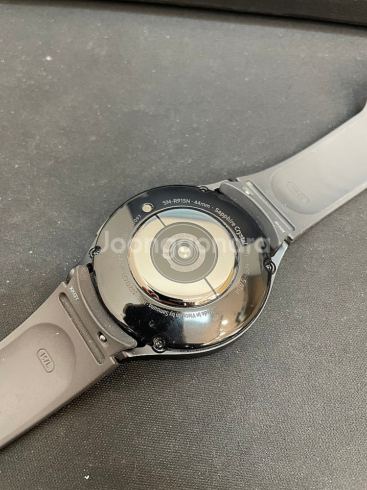 갤럭시워치5 블랙 44mm 상태좋은 중고8만 팝니다.--3