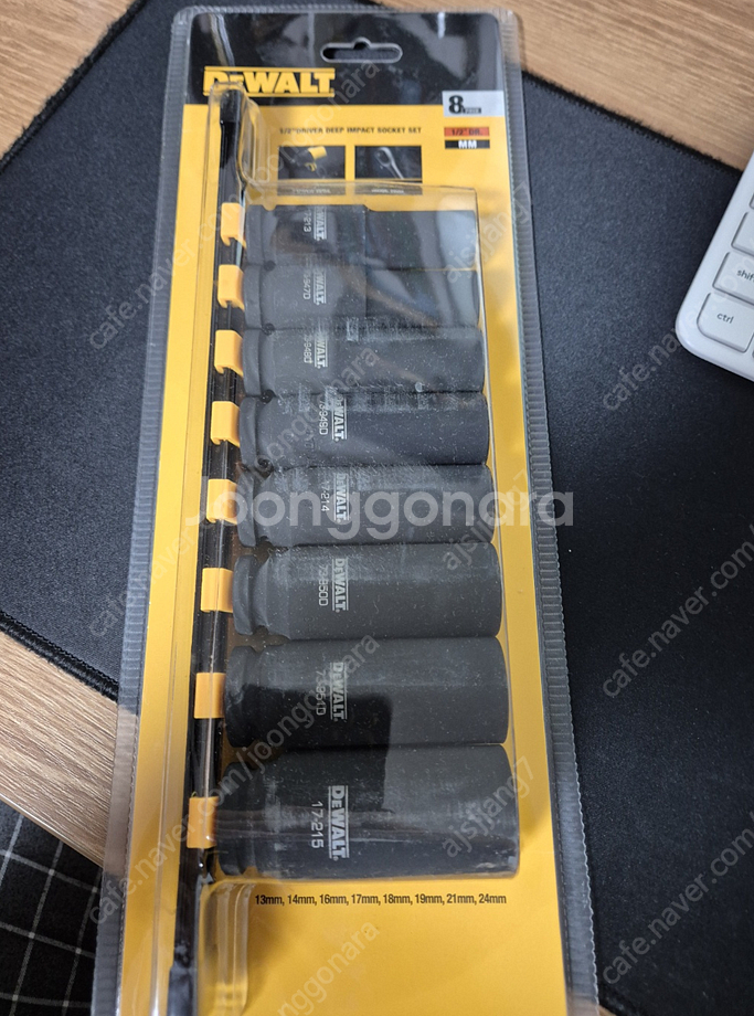 디월트 12.7mm 임팩트 롱소켓 세트 8pcs DWM...--0