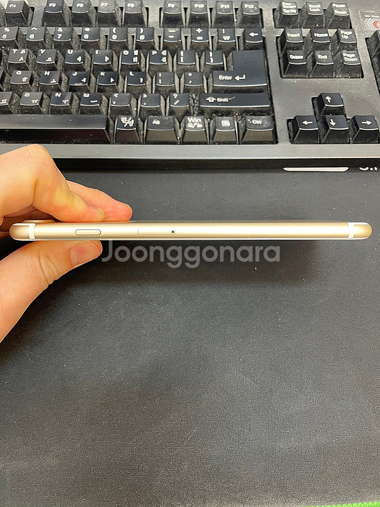 아이폰7플러스 골드 해외판 128GB 상태좋은 중고16...--4
