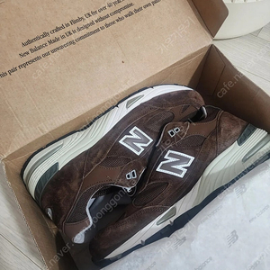 뉴발란스 991 v2 made in UK 모카브라운 moca brown 새상품 팝니다.