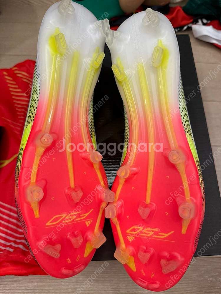 아디다스 F50 엘리트 레이스리스 FG 270--1