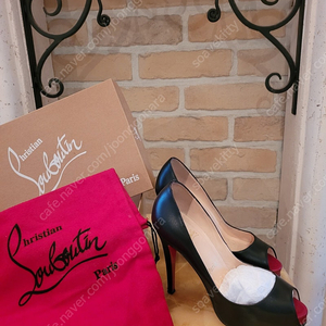 Louboutin 루부탱 베리 프리베 very prive 36