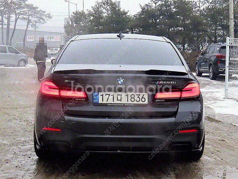 BMW 5시리즈 (G30) M550i xDrive 저렴...--3