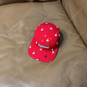 Supreme 슈프림 레드 캠프캡 모자 (Flames Washed Red)