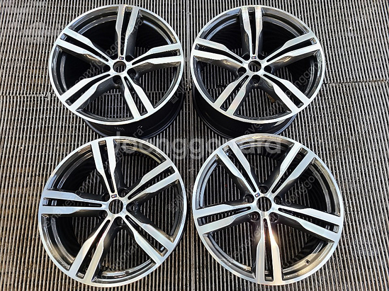 (판매)BMW 7시리즈 6GT 648M 20인치 순정휠...--0