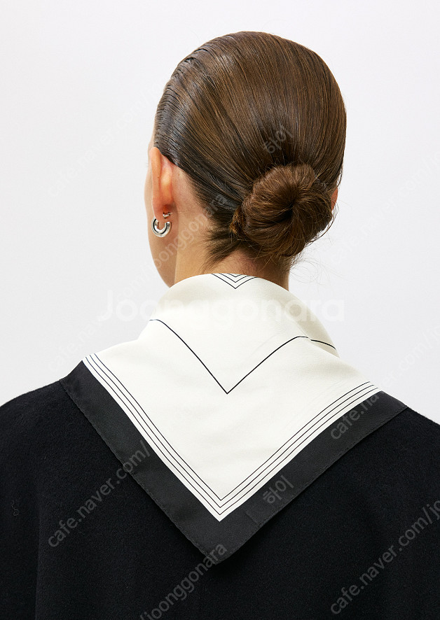 R2W cali logo silk Scarf--5