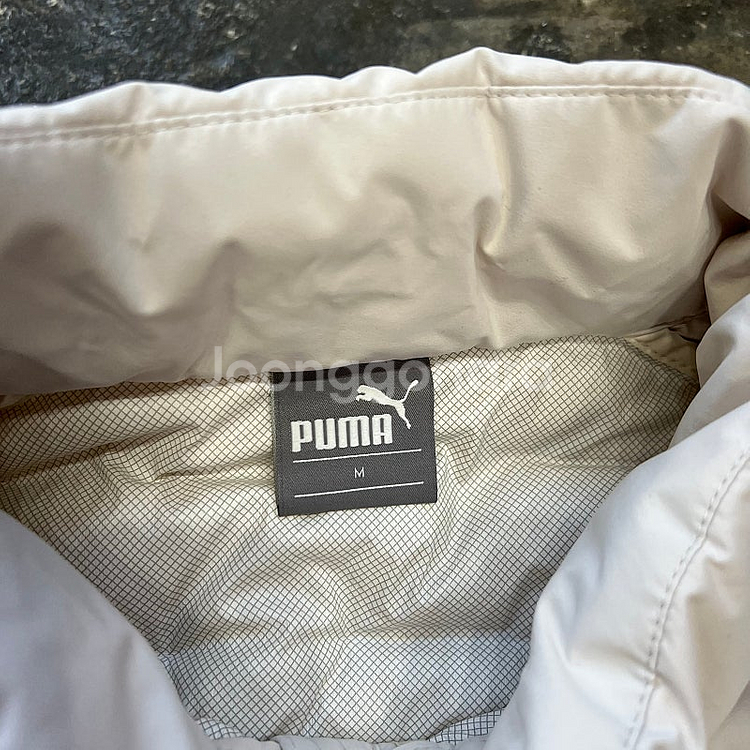 M) 푸마 심리스 구스다운 경량 패딩 점퍼--2