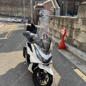 혼다 PCX 125 ABS 22년식 판매합니다 (배달세팅)