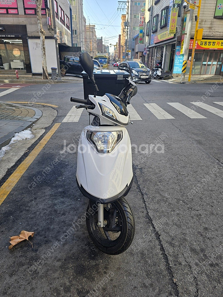 KR모터스 파트너100 2022년식 배달셋팅스쿠터 신차...--0