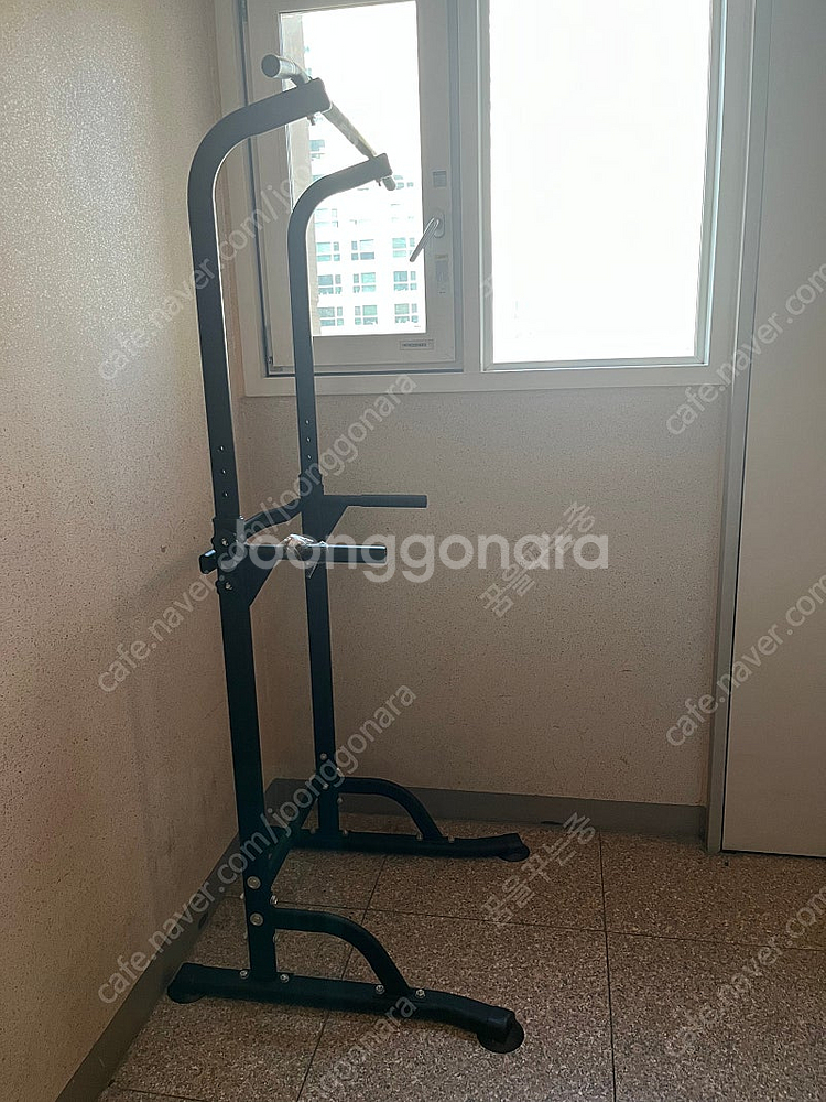 턱걸이 철봉 블랙--1