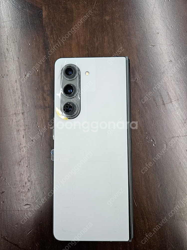 갤럭시 폴드5 그레이 1tb 미사용(올수리/올갈이) 팝니다.--4