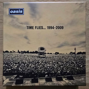 CD 음반 oasis 오아시스 - TIME FLIES