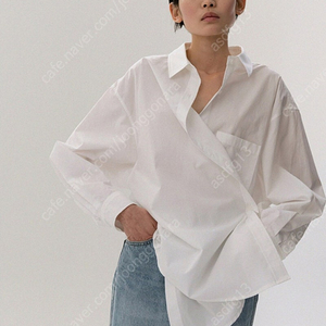 모이아 box shirt 박스셔츠 (white)