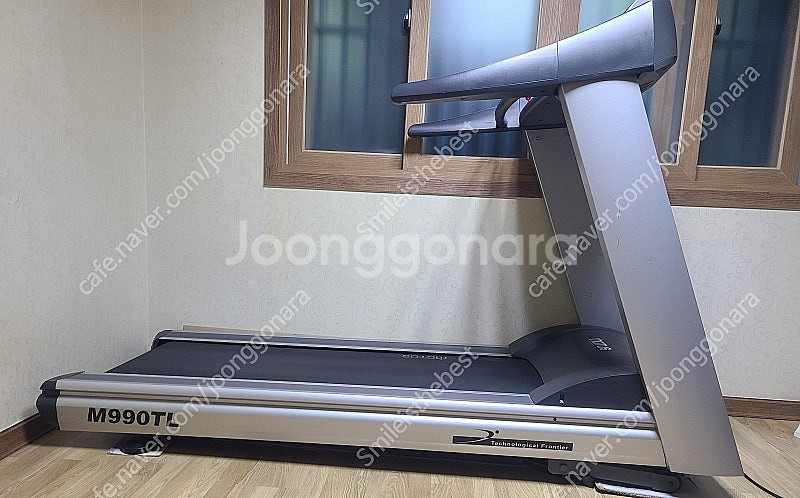 런닝머신 팝니다--3