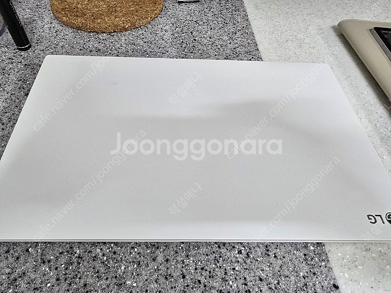 Lg 그램 15.6인치 거의안써서 상태 좋아요 15z9--1