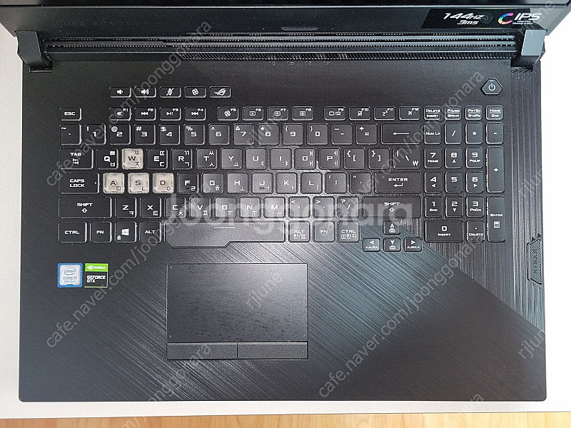ASUS ROG I7-9750H / 16GB RAM /...--4