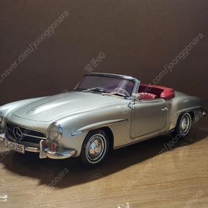 1:18 Norev Mercedes-Benz 190SL (하자있음) 판매합니다.