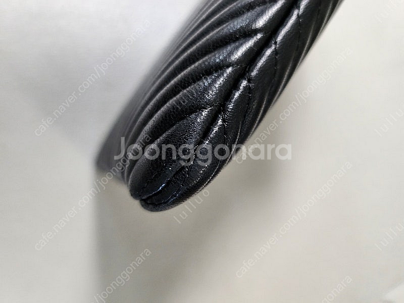 샤넬 쉐브론 보이 클러치 라지--2