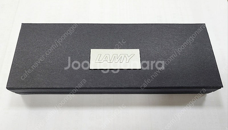 라미 사파리 만년필 차콜블랙 (LM017 EF) 팔아요...--1