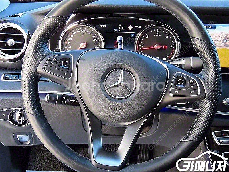 [벤츠]E-클래스 W213 E220d 4MATIC 아방...--8