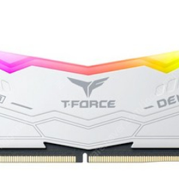 팀그룹 ddr5 6000 (16gx2)32g 화이트 cl38 판매합니다 평촌 범계 직거래 가능 그외 택배