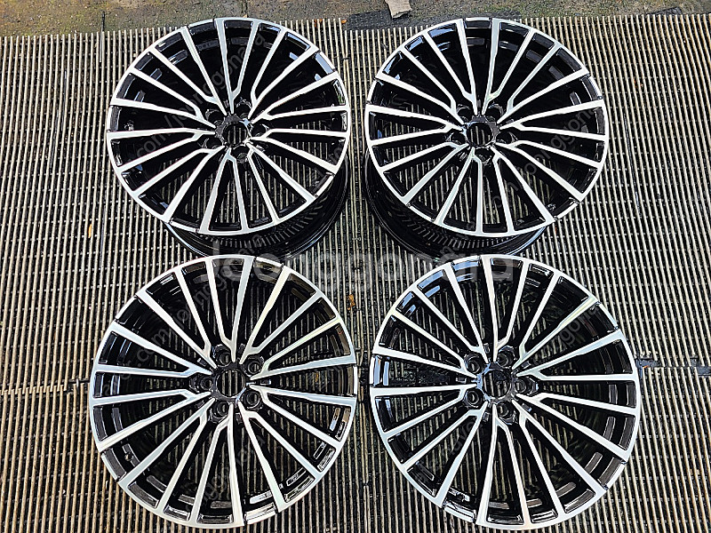 (판매)BMW 7시리즈 G11 777 20인치 블랙투톤...--0