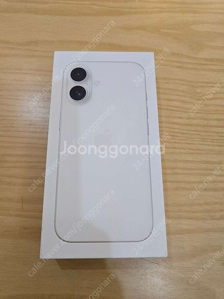 아이폰16화이트128gb 자급제미개봉판매합니다--0