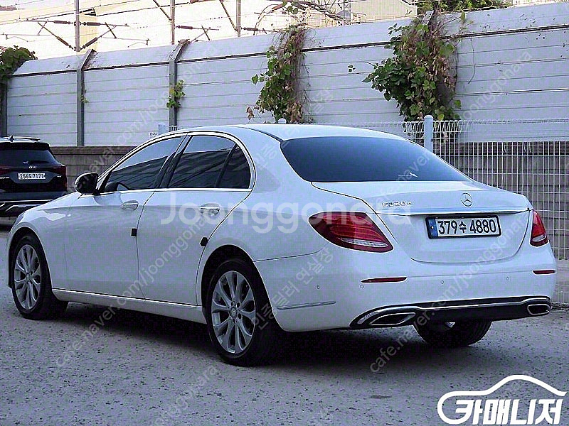 [벤츠]E-클래스 W213 E220d 익스클루시브 ★중...--3