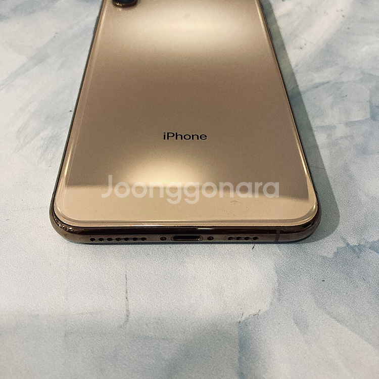 아이폰XS MAX 골드 256용량 매우깨끗 27만원 판매합니다!--2