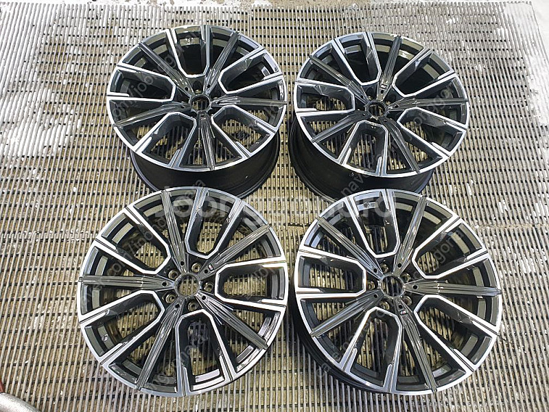 (판매)BMW 7시리즈 G11 G12 M스포츠 817M...--0