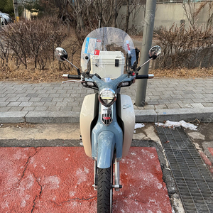 혼다 C125 24년식 팝니다