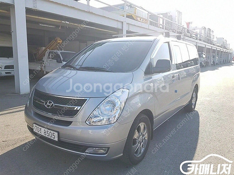 [현대]그랜드 스타렉스 캠핑카 2WD (5인승) 중고차...--0
