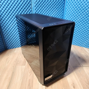 Fractal Design Meshify2 판매합니다.