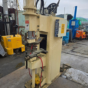 유압펀칭기,,,스포트용접기(100kv)