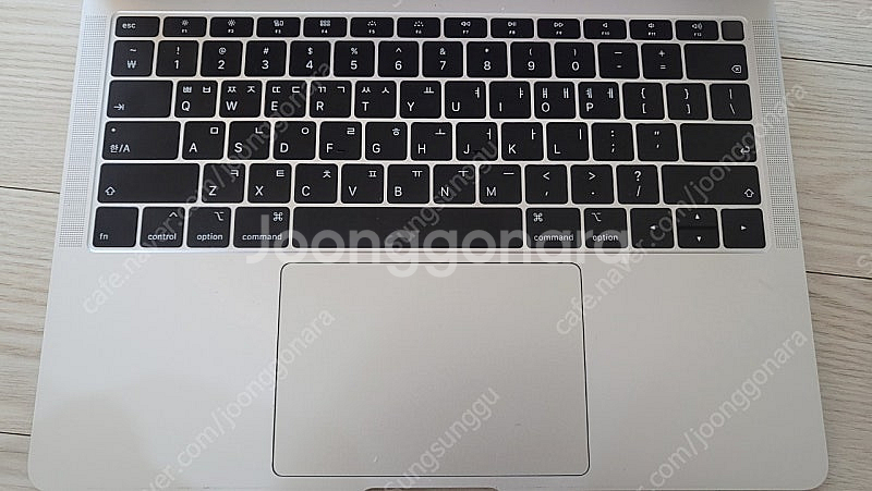19년형 맥북 에어 13인치 실버 8GB Ram, 25...--2