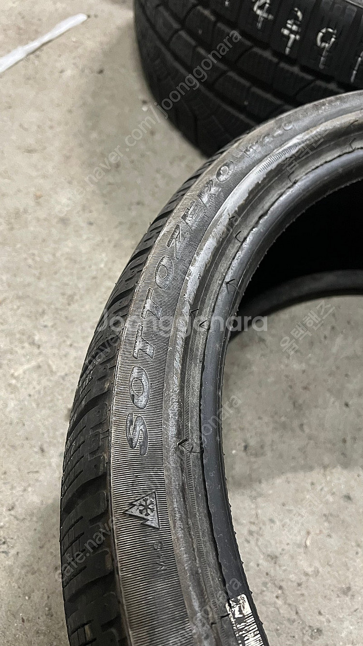 포르쉐 피랠리 소토제로 윈터 타이어 한대분 80%--4