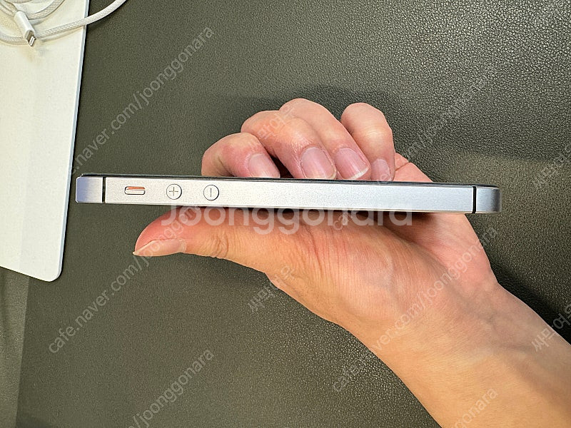 아이폰 se1 스그 64--4