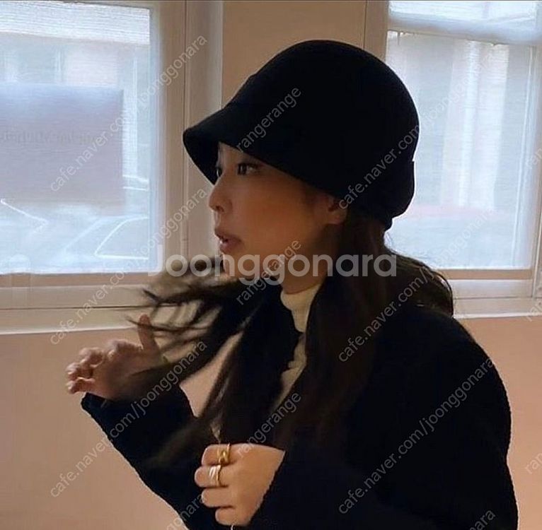 브론테 클로슈 제니모자--0