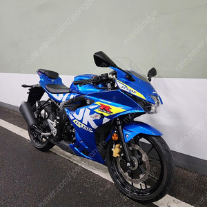 23년식 스즈키 gsx-r125 신차컨디션 판매합니다.