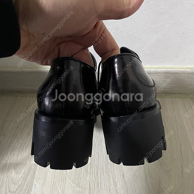 프라다 여성 레이스업 가죽 로퍼 38 (240정도)--4
