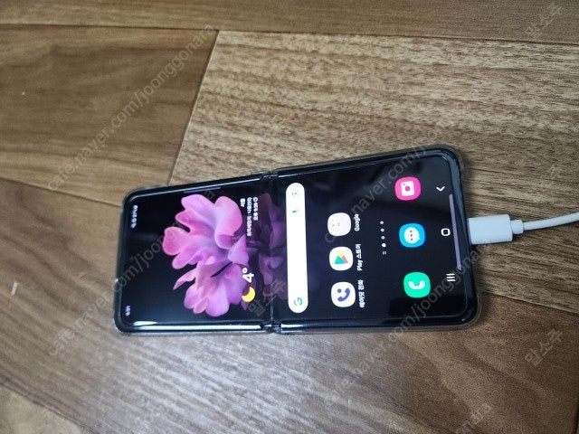 갤럭시 Z플립 부품용. 2만--6